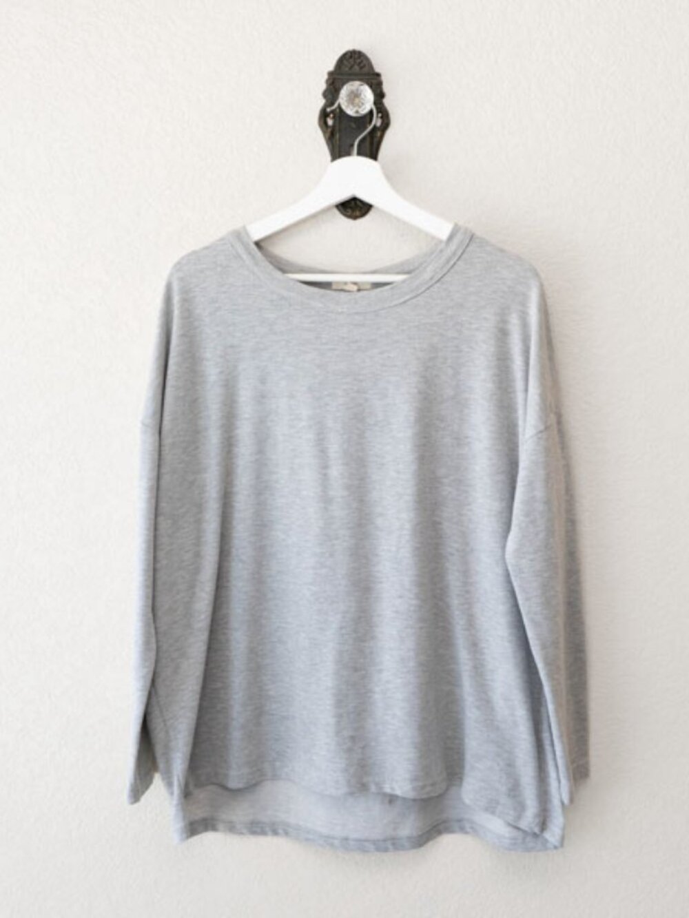 Easel Gray Long Sleeve Top Womens Small Oversized Relaxed Knit Casual Minimalist